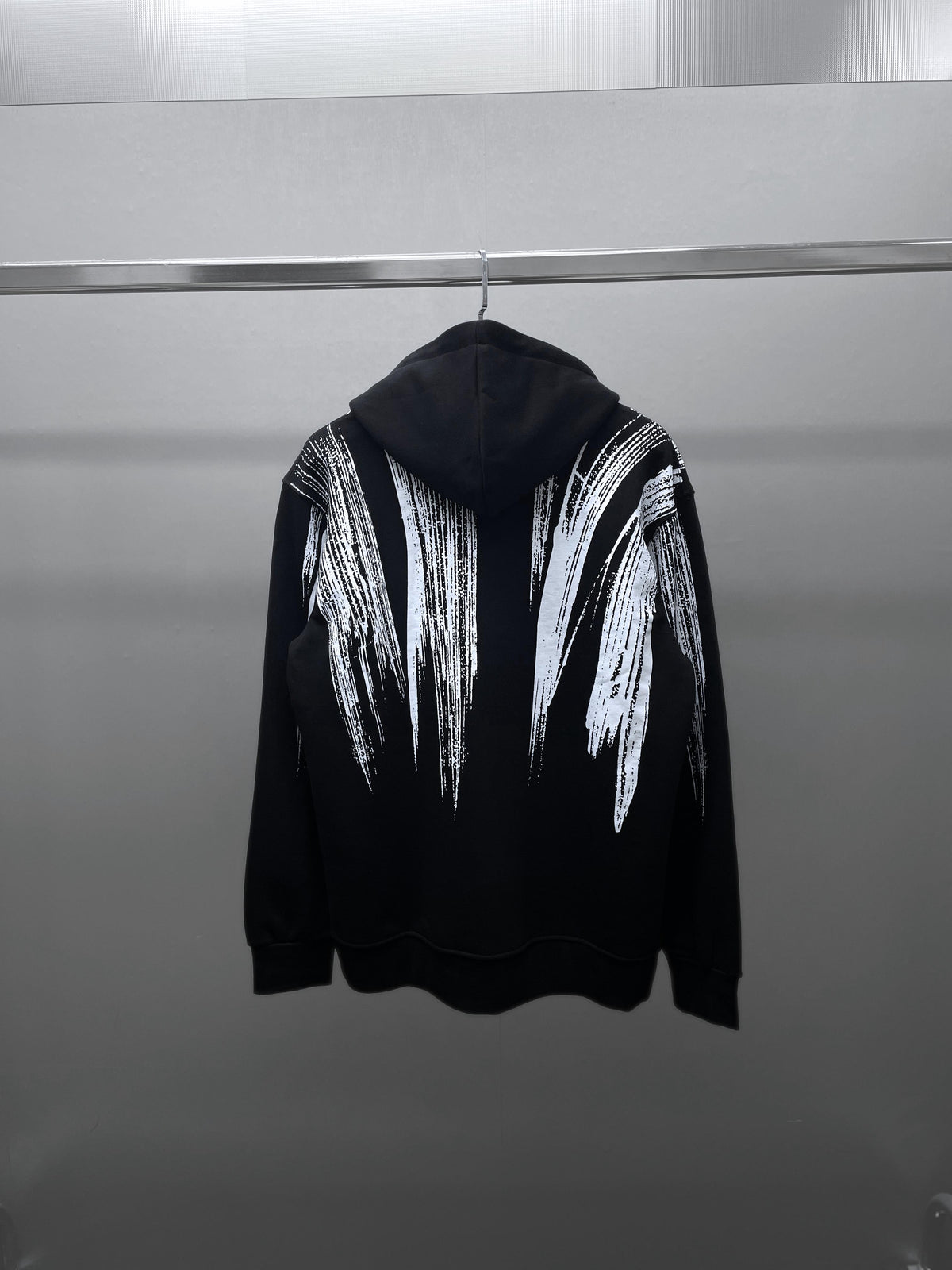GIVENCHY
