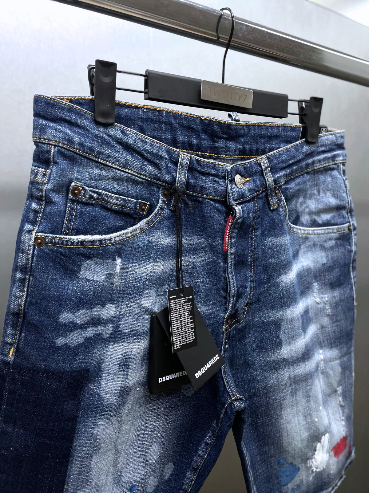DSQUARED2