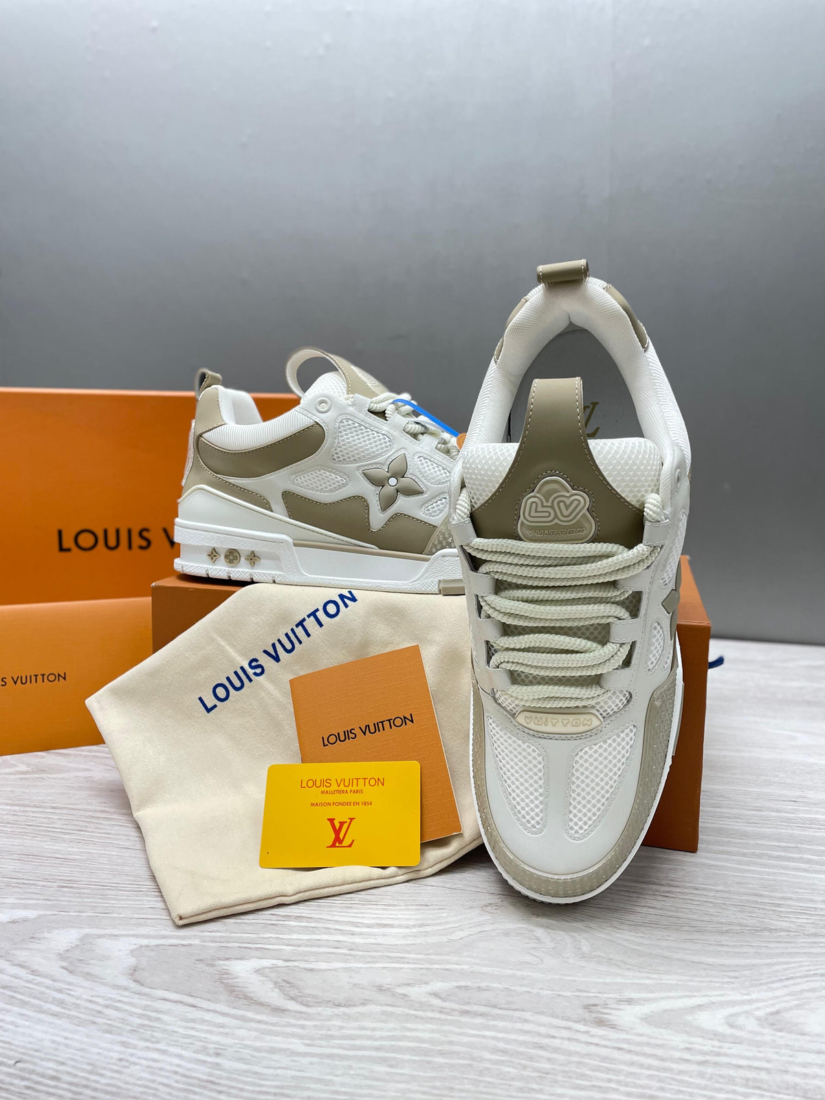 LOUIS VUITTON