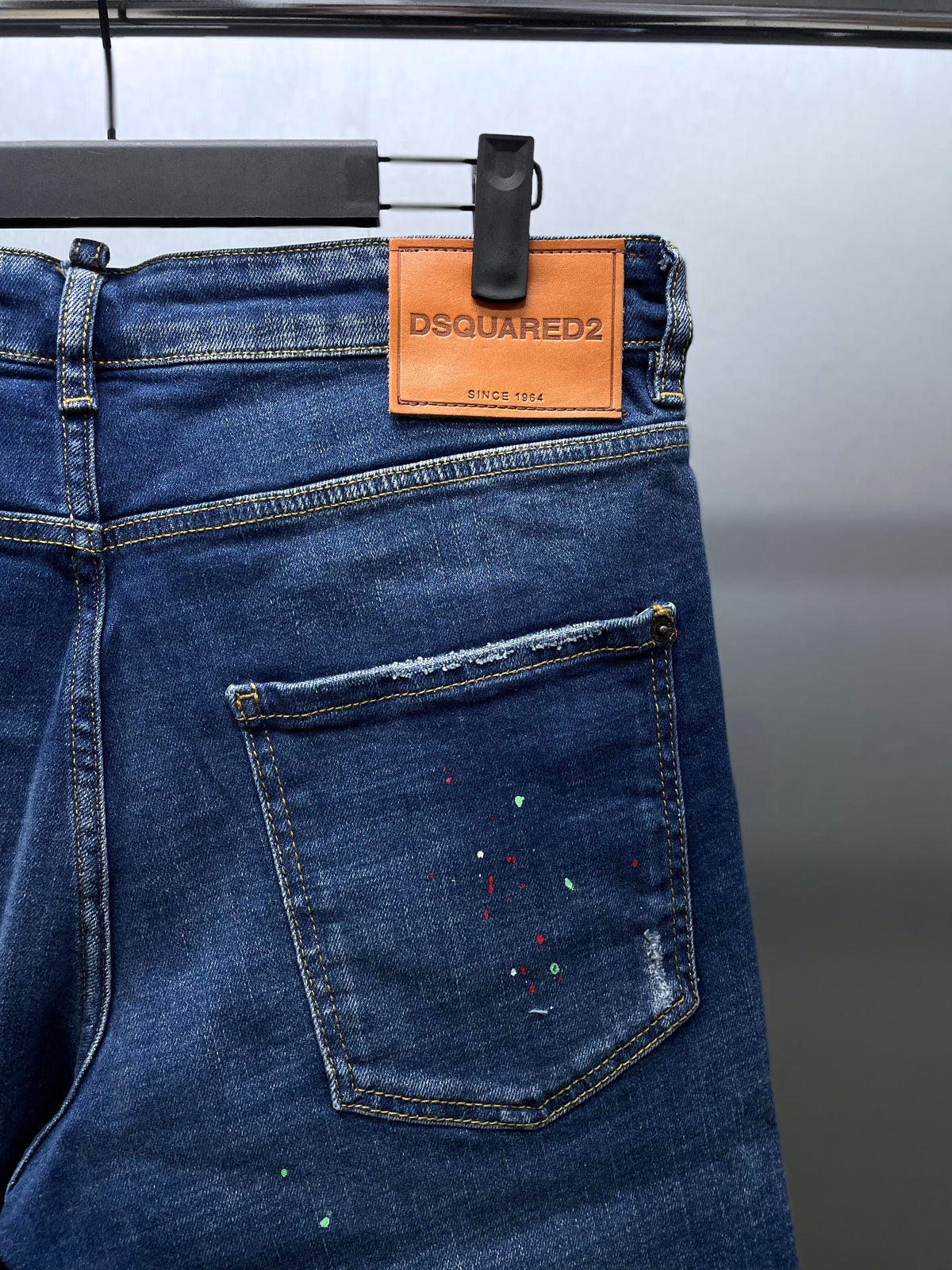 DSQUARED2