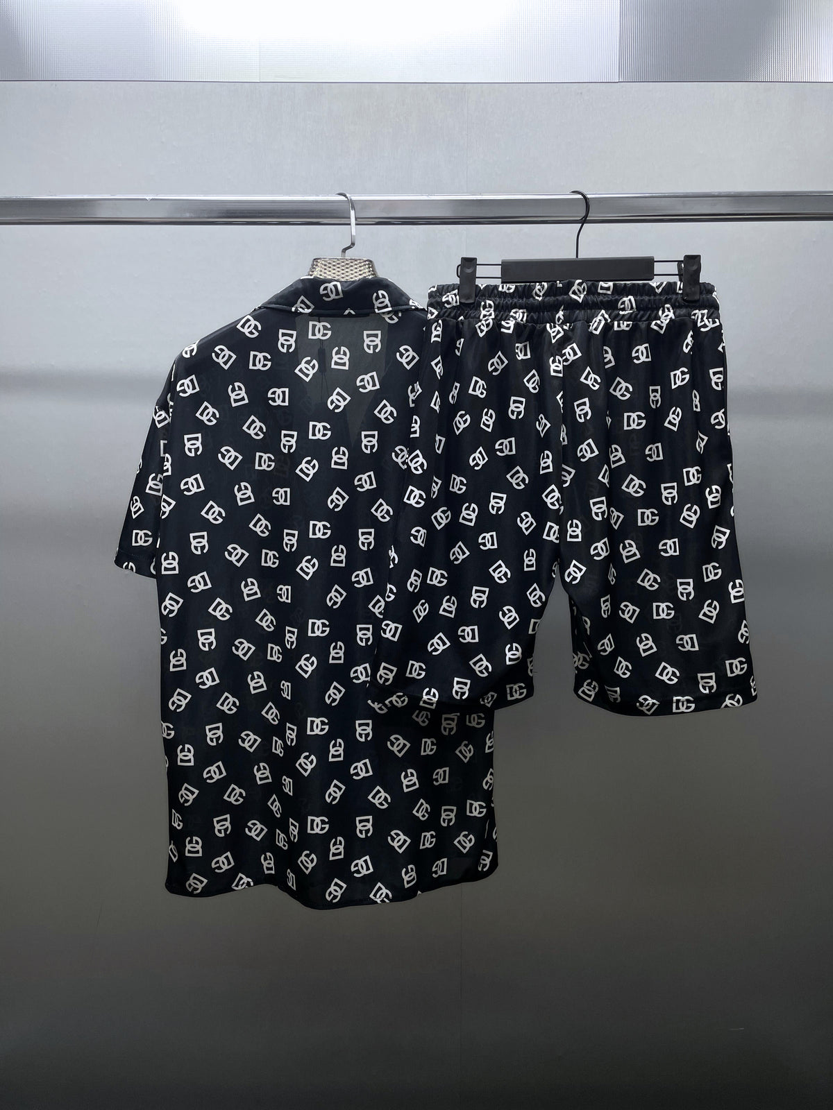 D&G