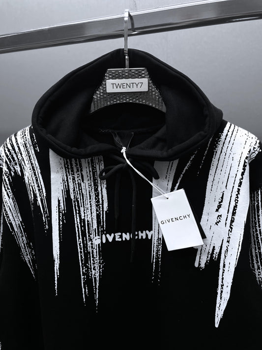 GIVENCHY