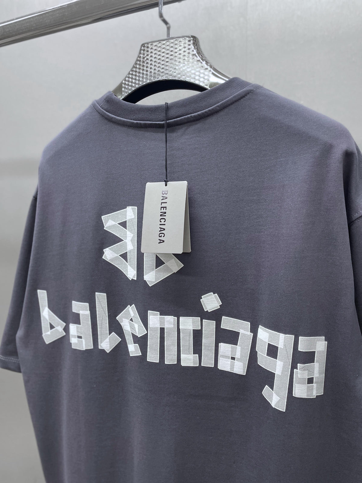 BALENCIAGA