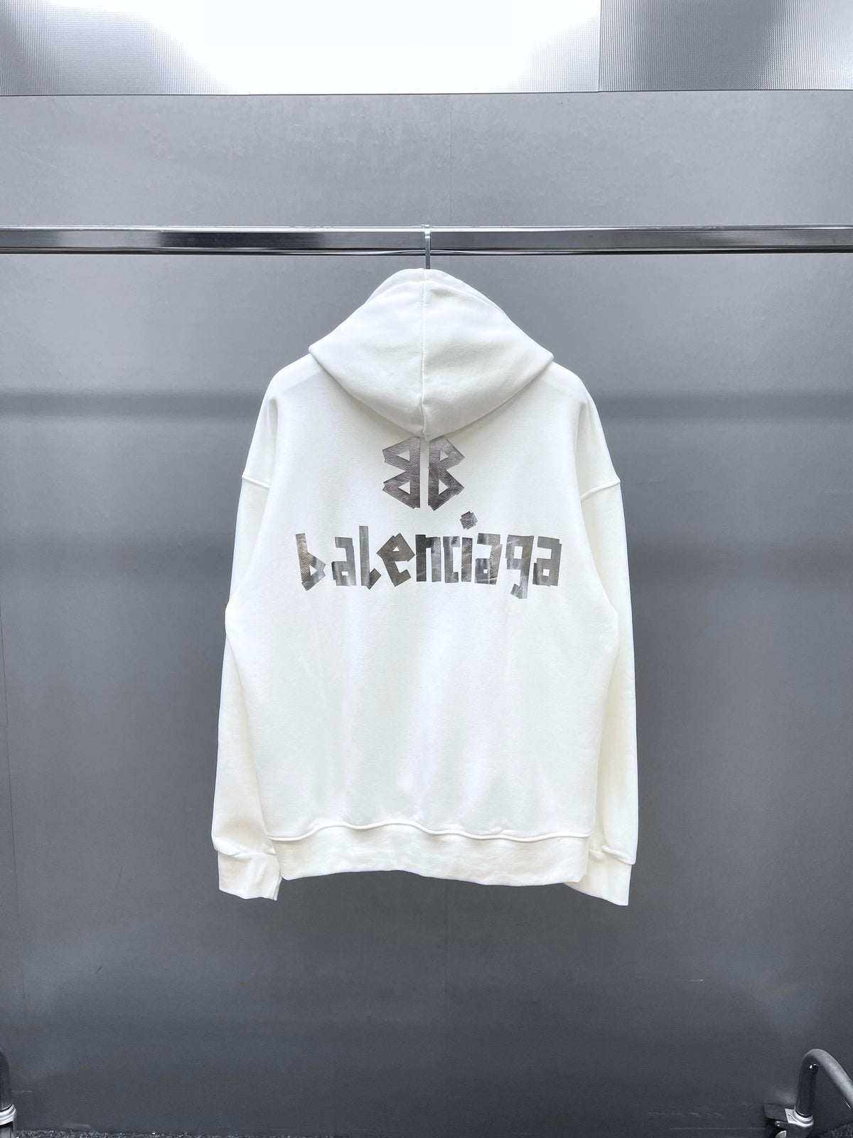 BALENCIAGA