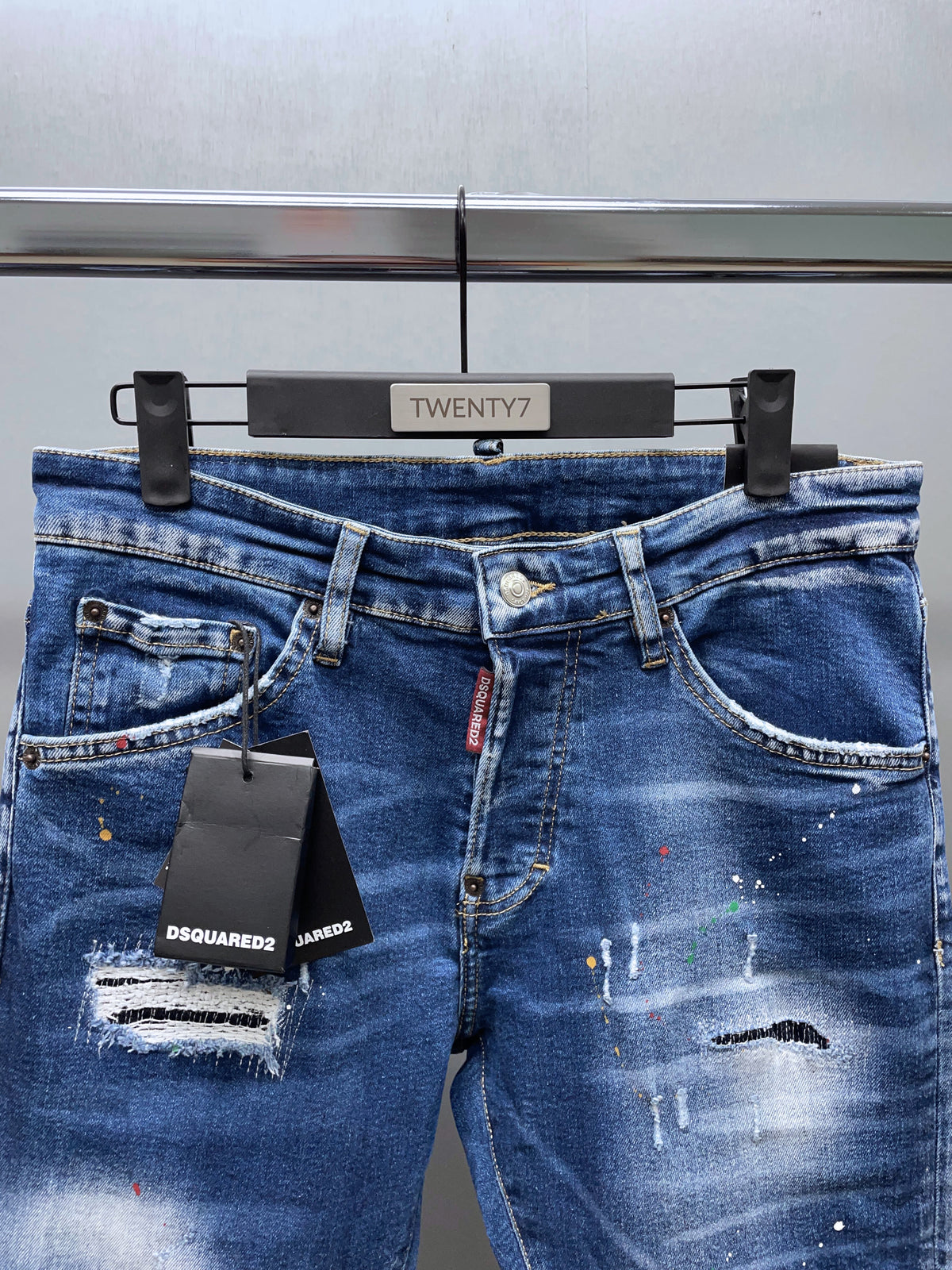 DSQUARED2
