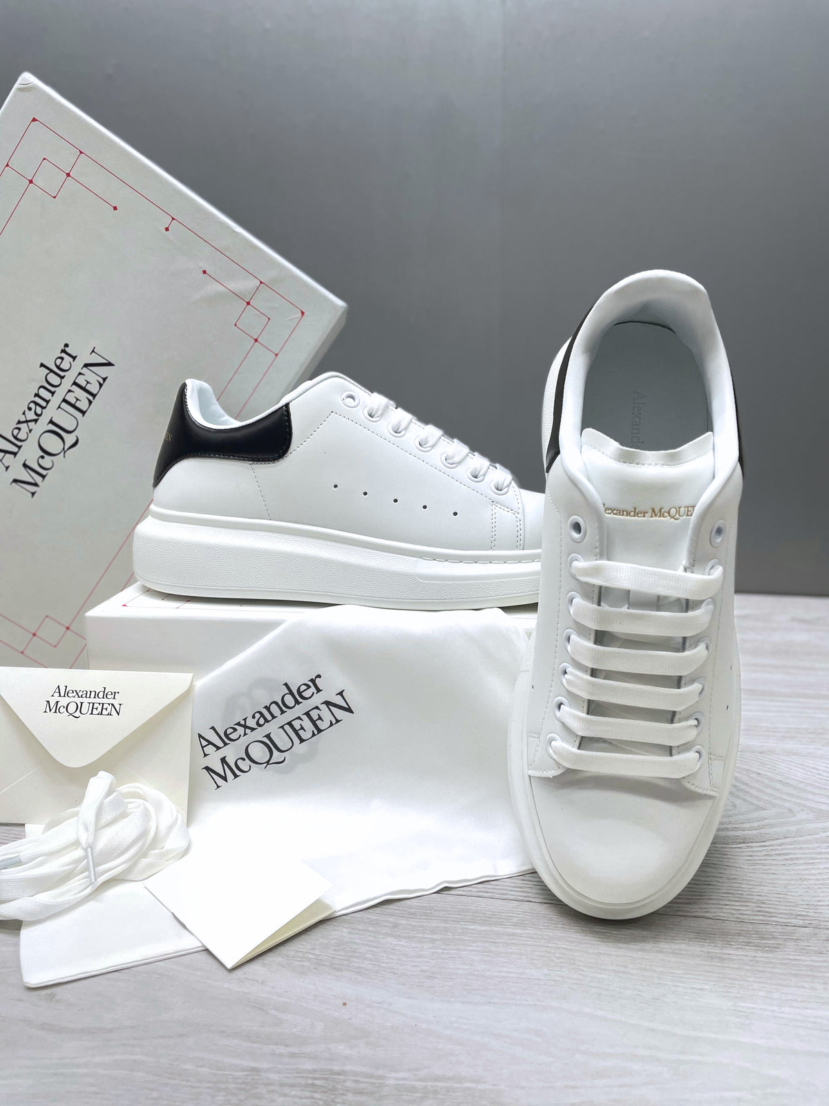 ALEXANDER MCQUEEN