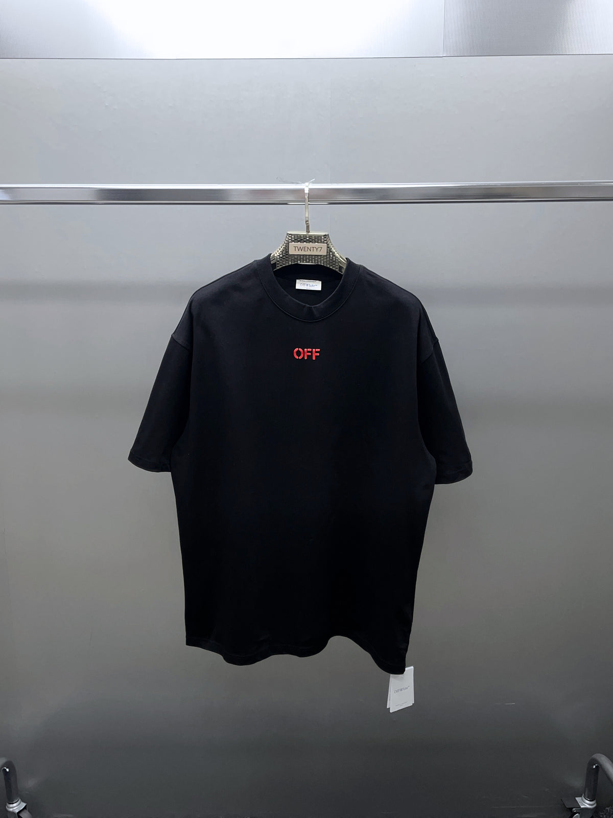 OFF WHITE