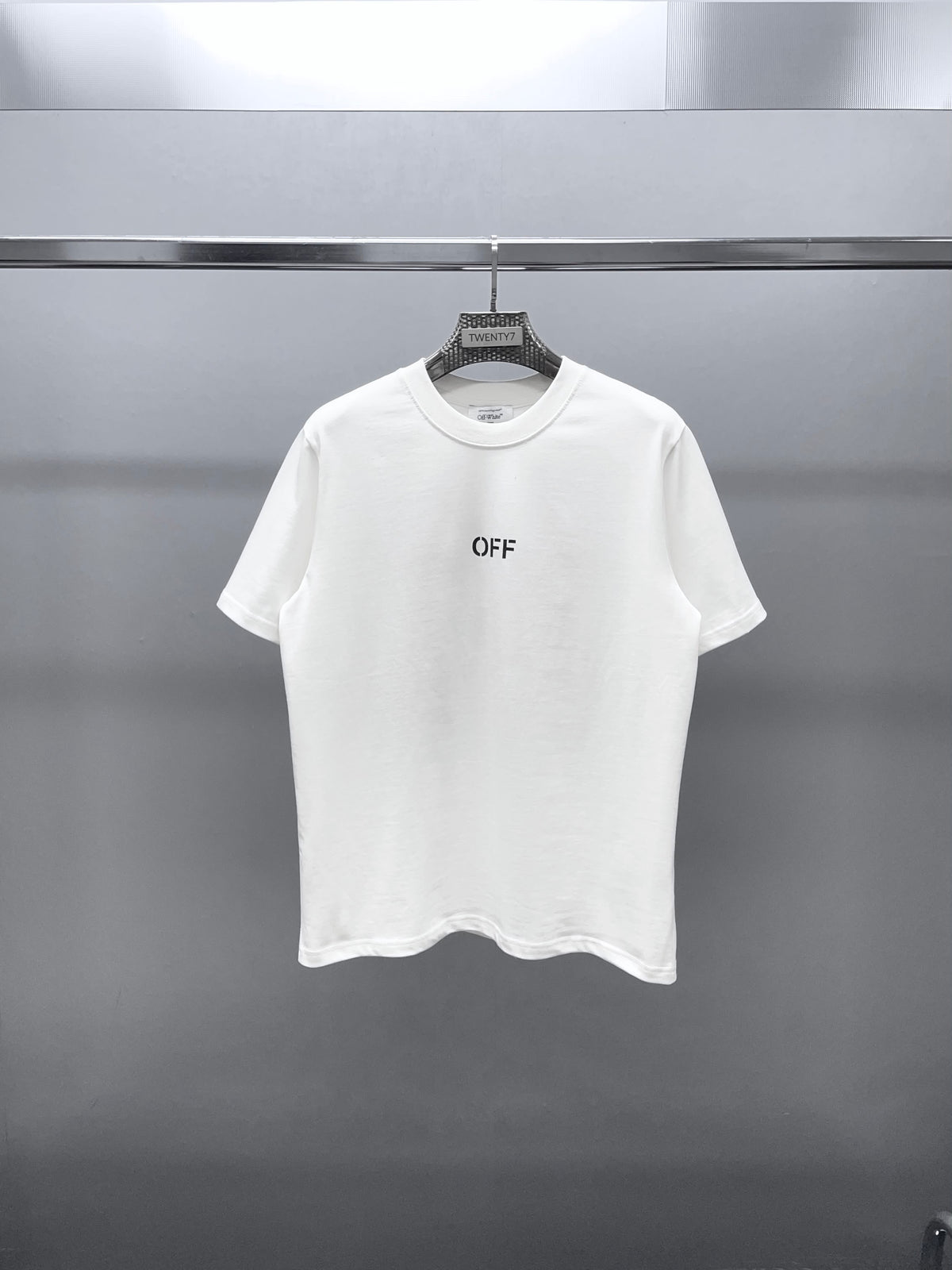 OFF WHITE