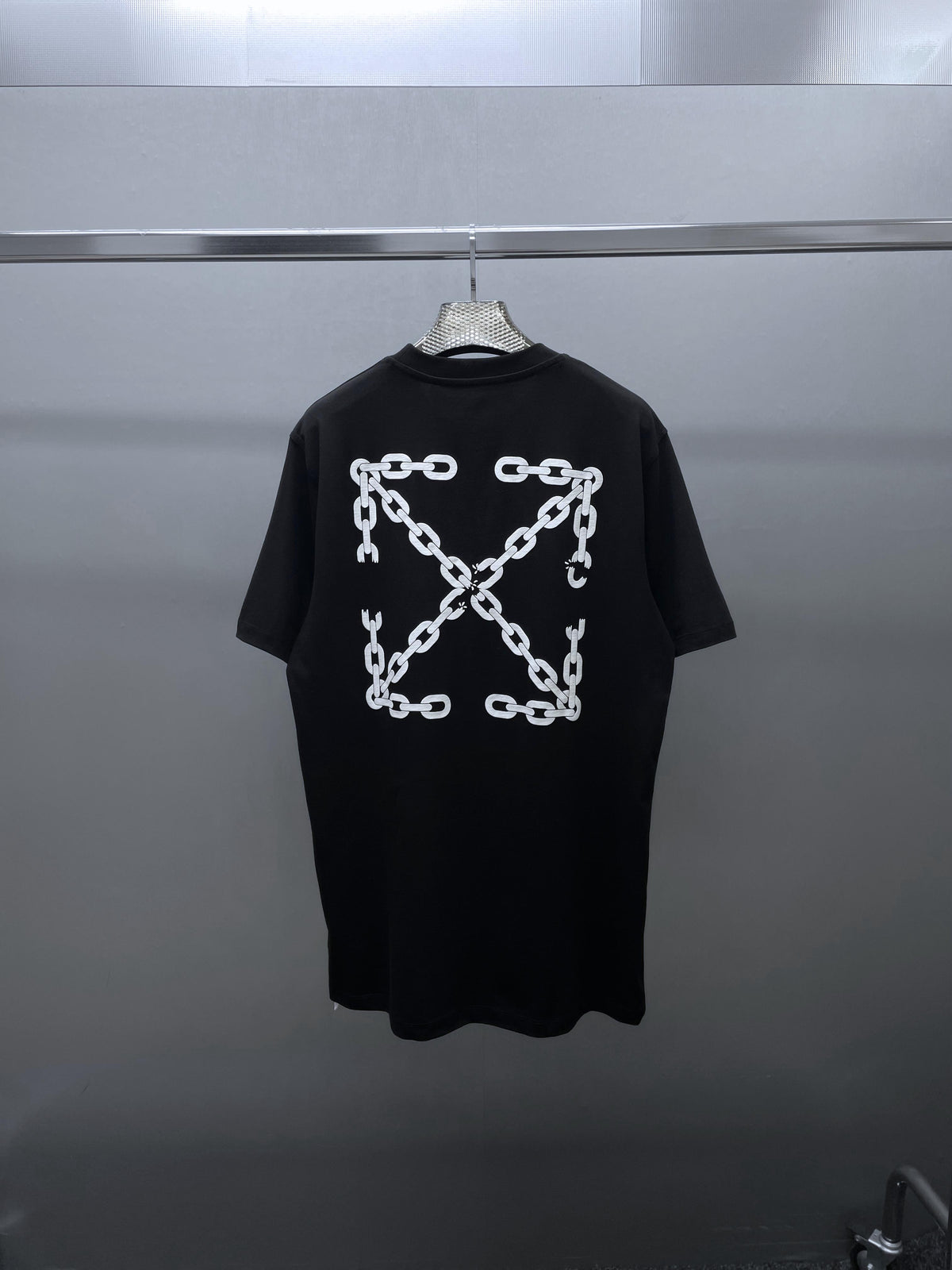 OFF WHITE