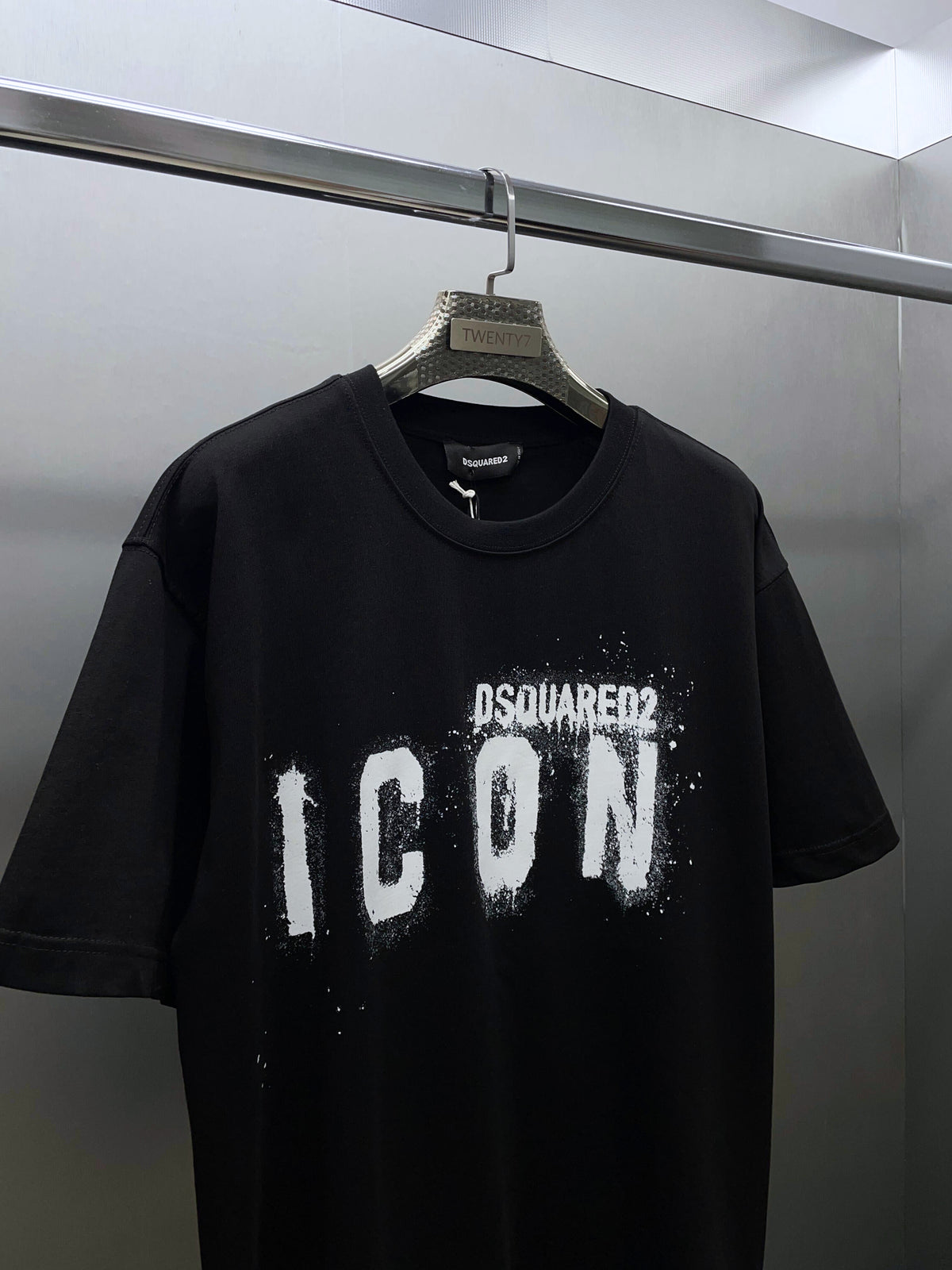 DSQUARED2
