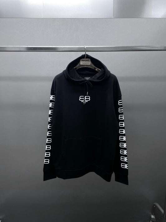 BALENCIAGA