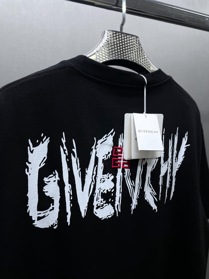 GIVENCHY