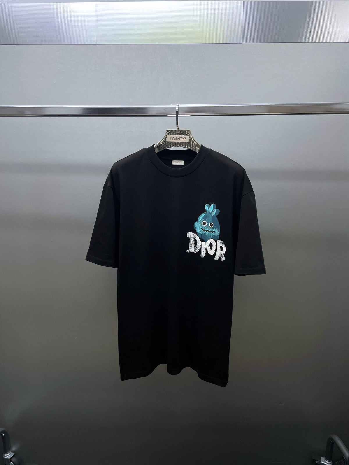 DIOR