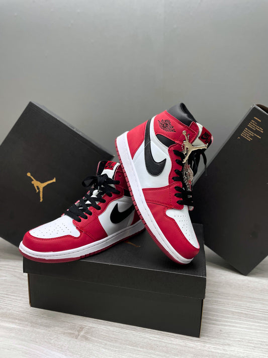 NIKE JORDAN