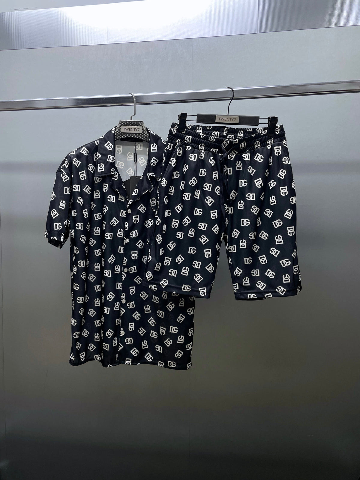 D&G