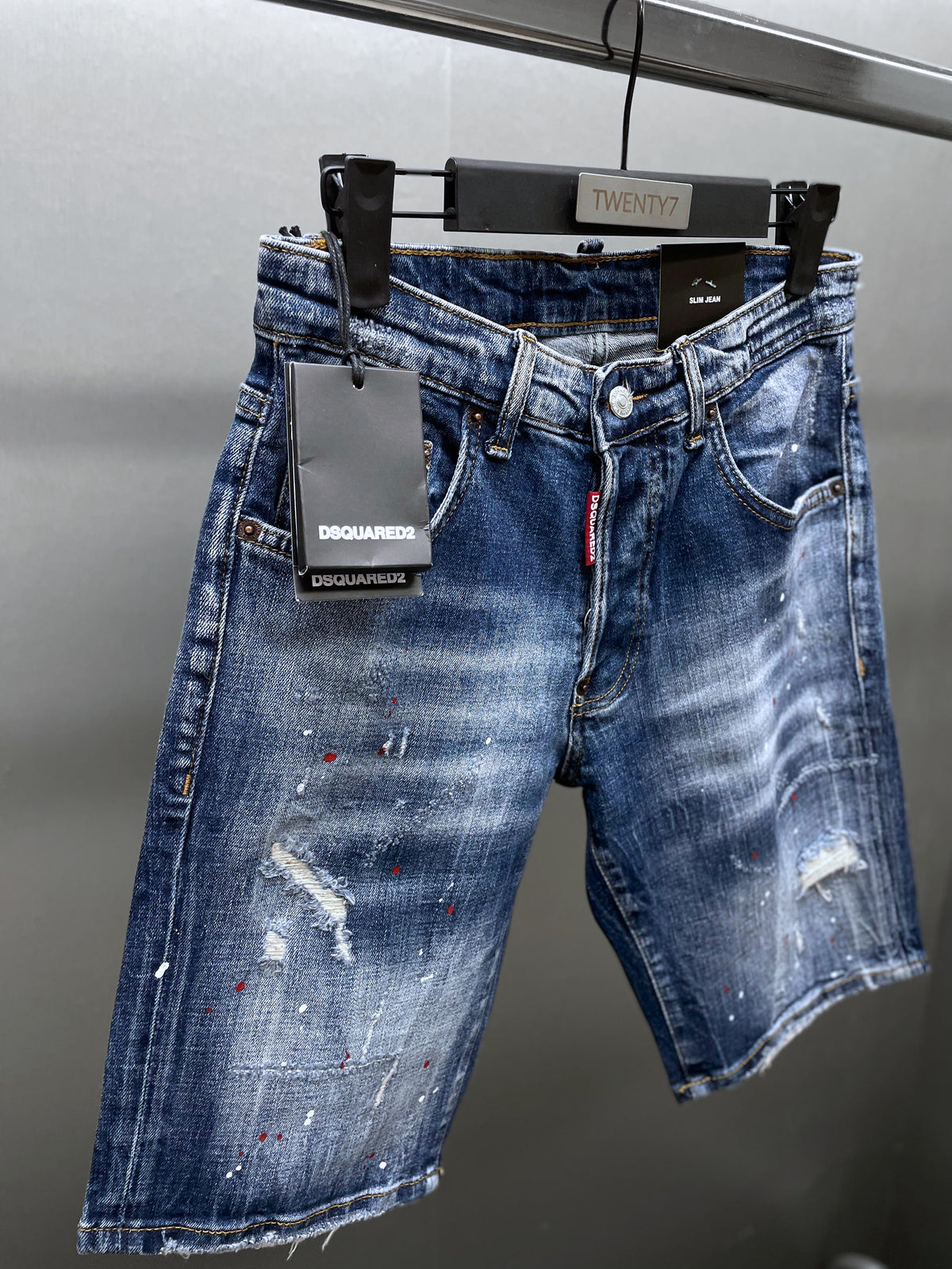DSQUARED2