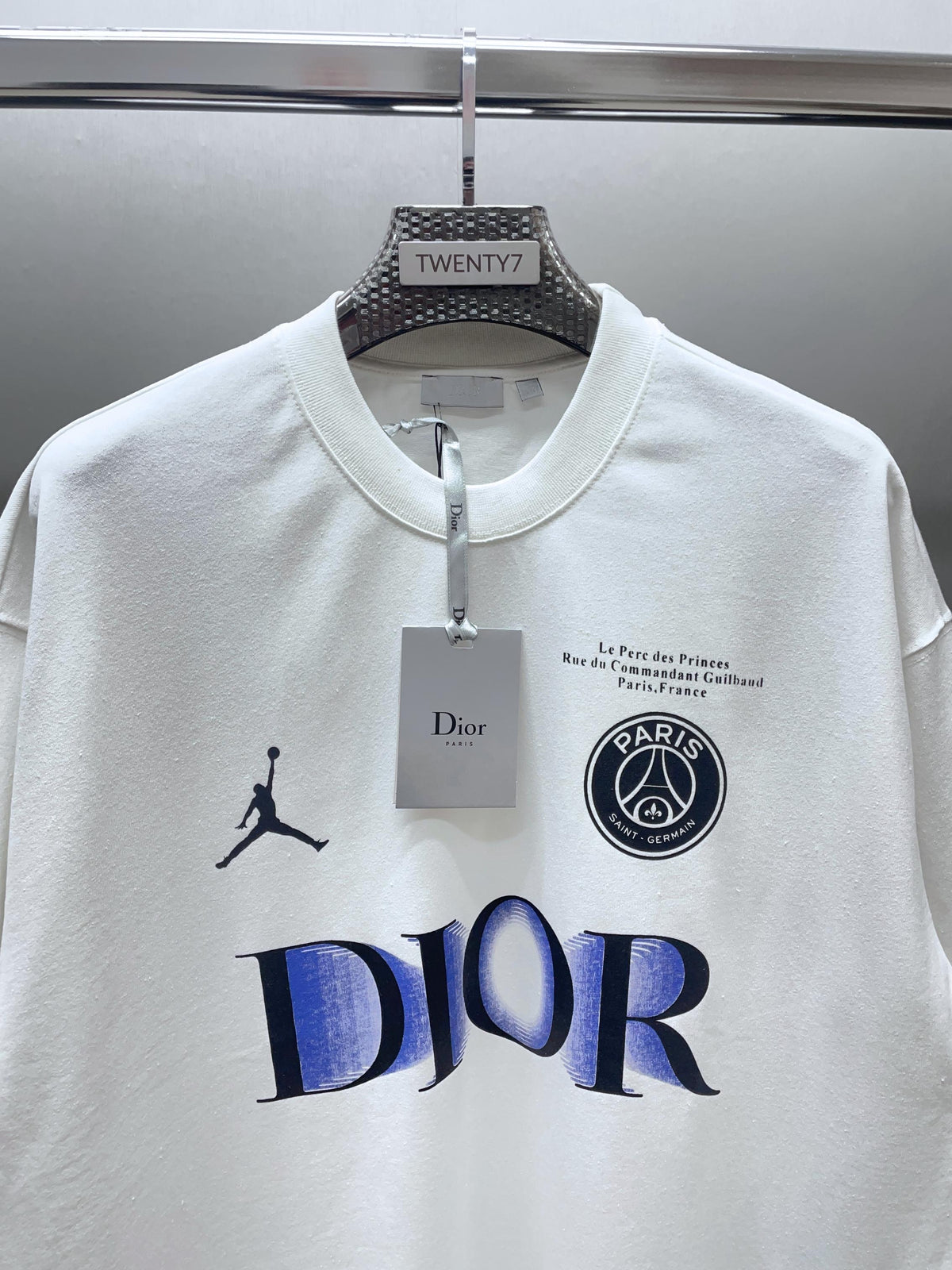 DIOR