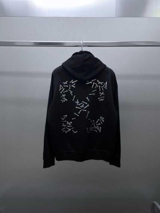 OFF WHITE