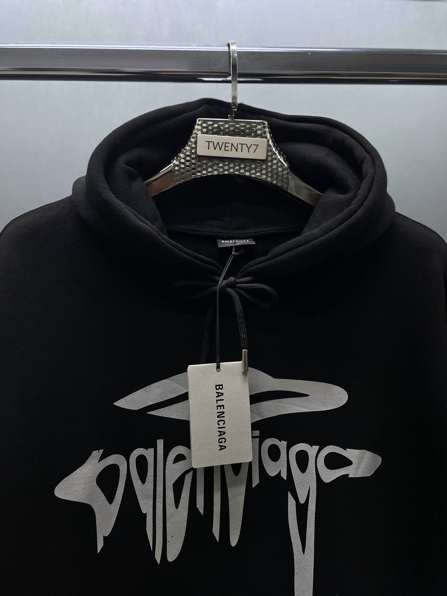 BALENCIAGA