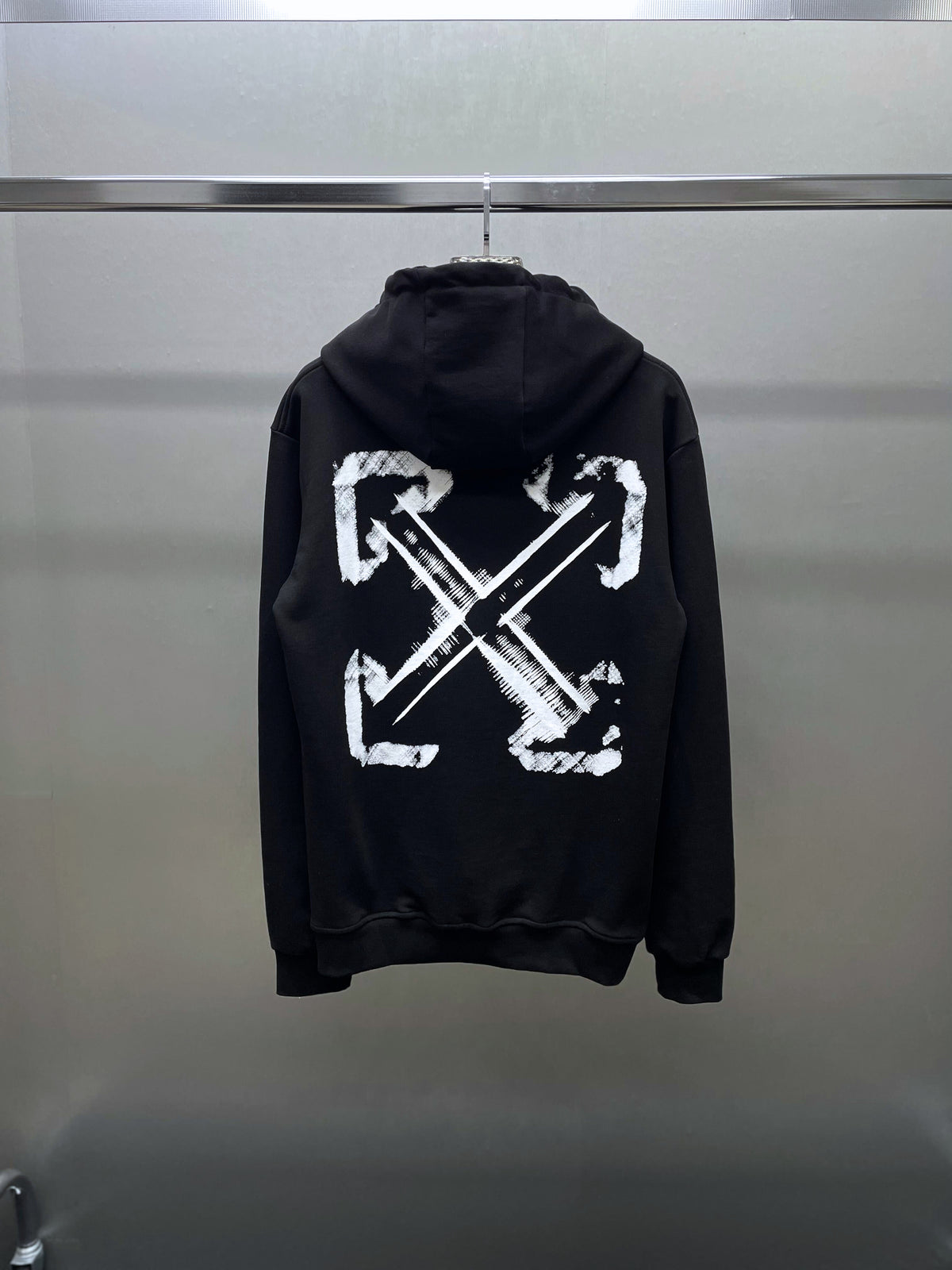 OFF WHITE
