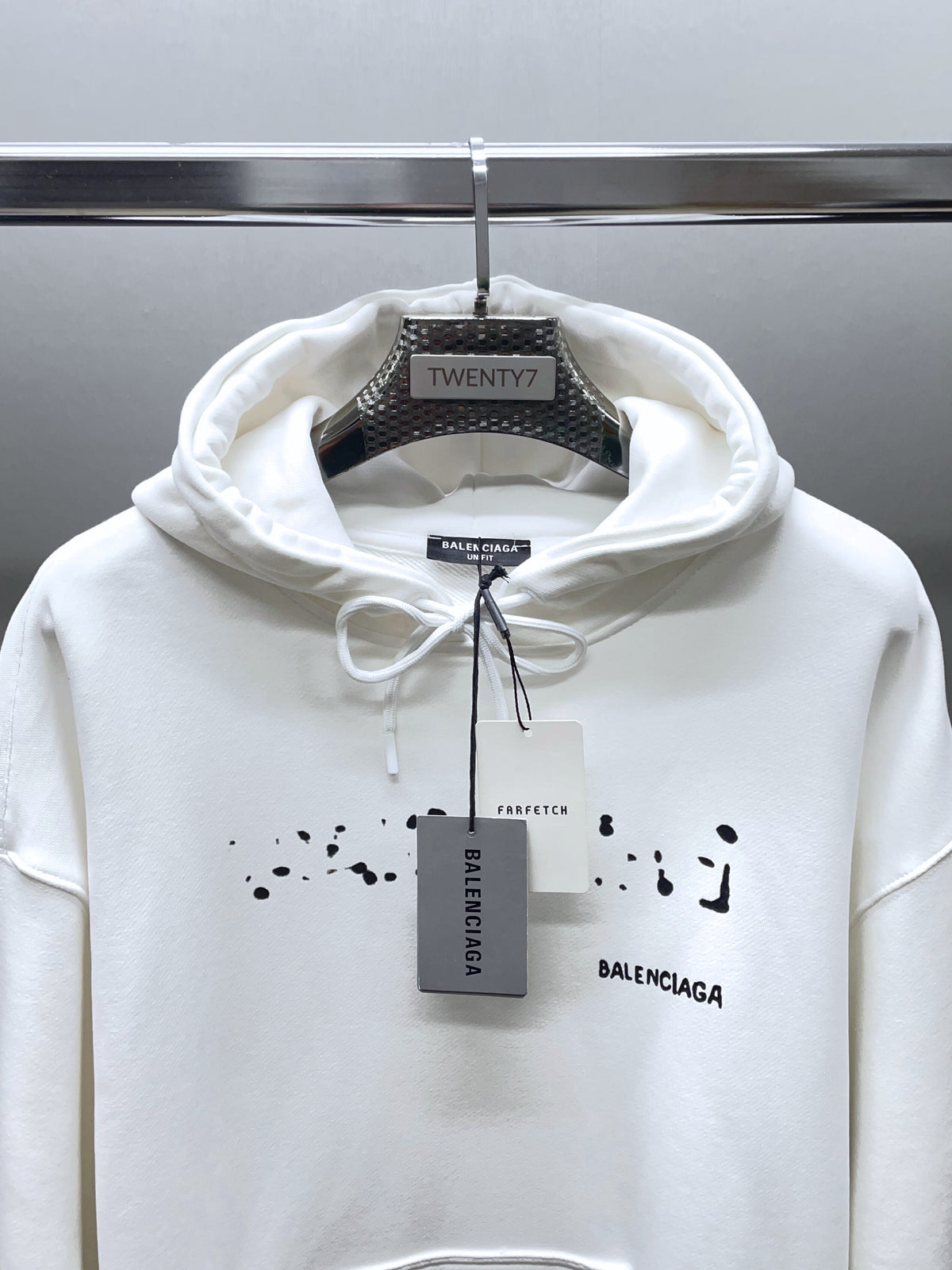 BALENCIAGA