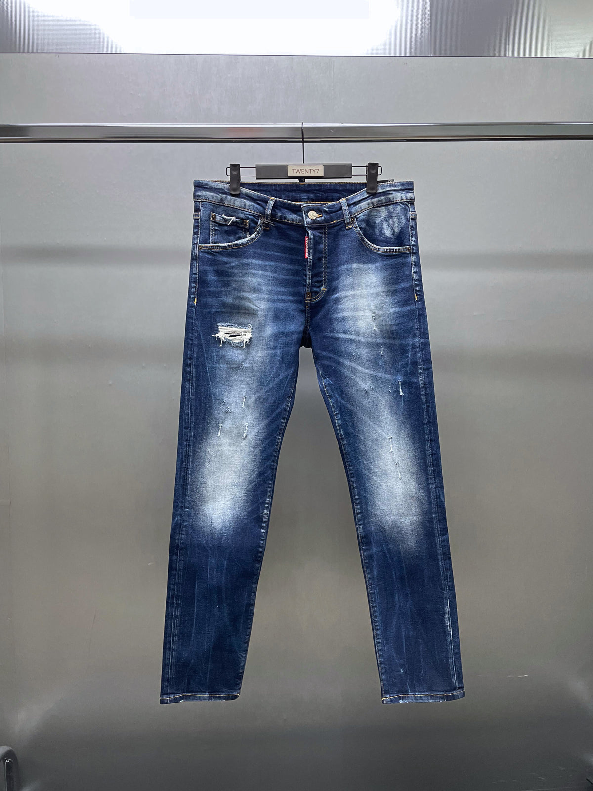 DSQUARED2