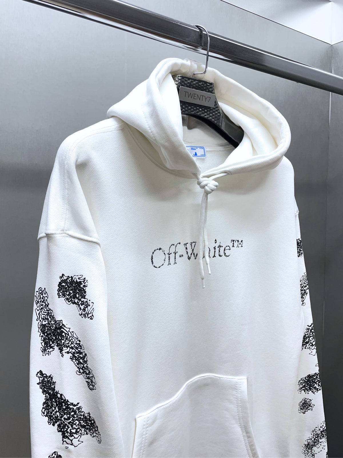 OFF WHITE