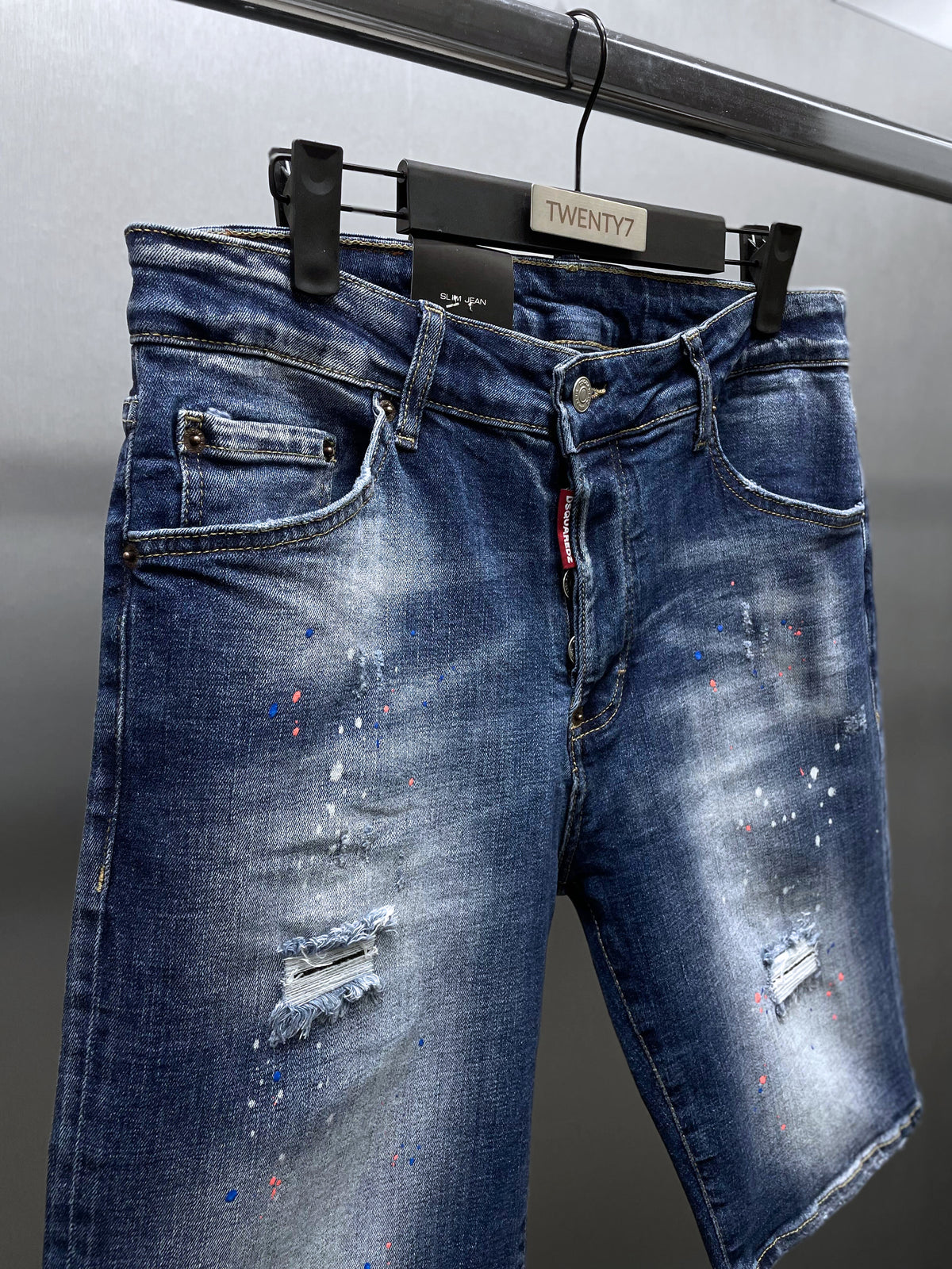 DSQUARED2