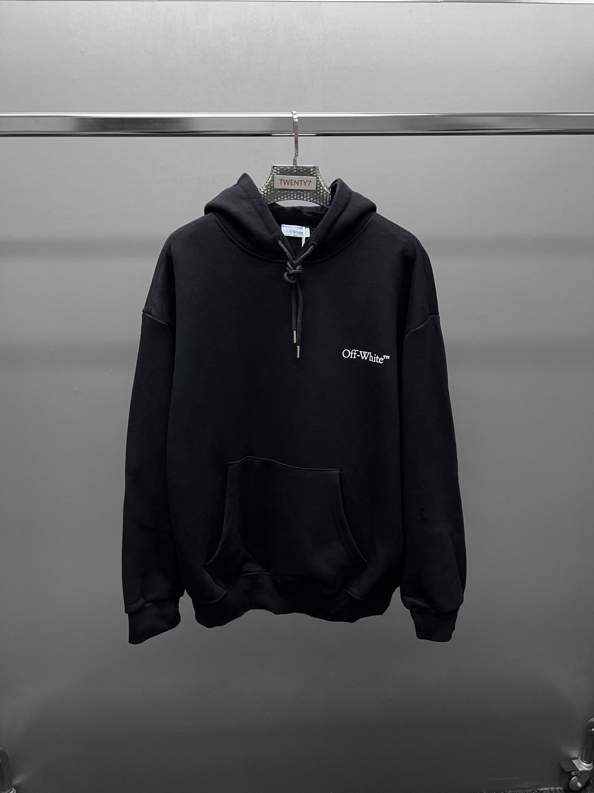 OFF WHITE